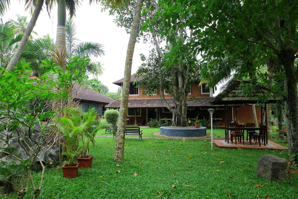 Athreya Ayureveda Centre Otel Kottayam Dış mekan fotoğraf