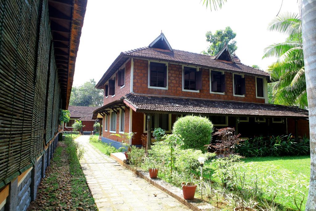 Athreya Ayureveda Centre Otel Kottayam Dış mekan fotoğraf
